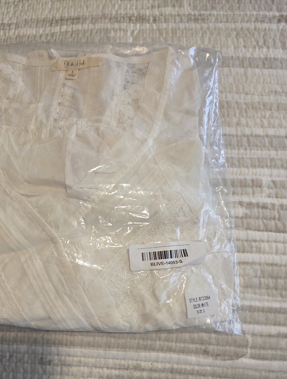 NWT Oli & Hali Ivory Lace-Trim V-Neck Peasant Blouse - Picture 5 of 7